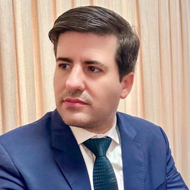 Dr. Rodrigo Pinto — Advogado
